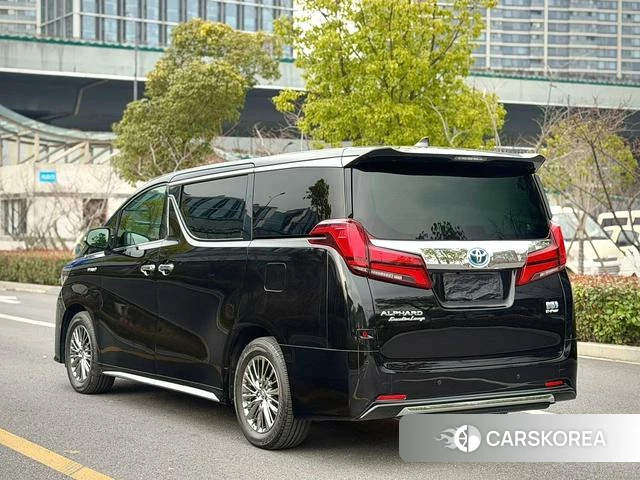 Toyota Alphard 2022 Черный из Китая, фото 5