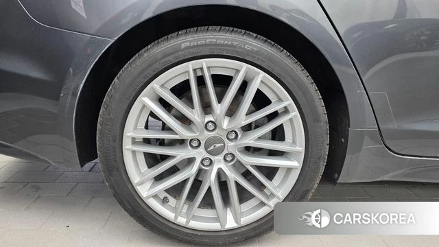 Genesis G70 id 4982649 из Кореи 30