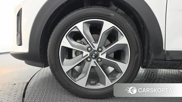 Kia Stonic id 5036023 из Кореи 26