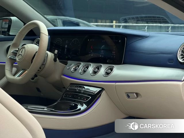 Mercedes-Benz E-Class 2021 Белый из Китая, фото 5