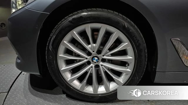 BMW 5 Series (G30) id 4987989 из Кореи 15