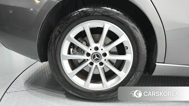 Mercedes-Benz A-Class W177 id 4943426 из Кореи 25
