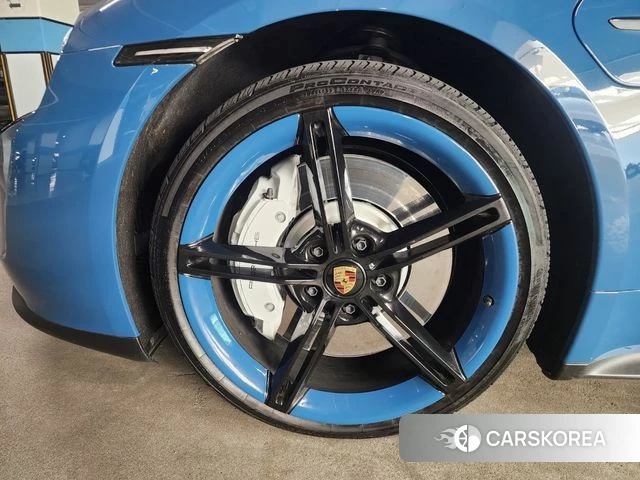 Porsche Taycan id 4783704 из Кореи 15