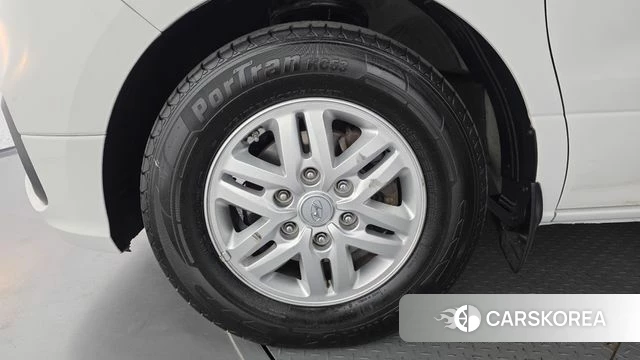 Hyundai The New Grand Starex id 5018485 из Кореи 28