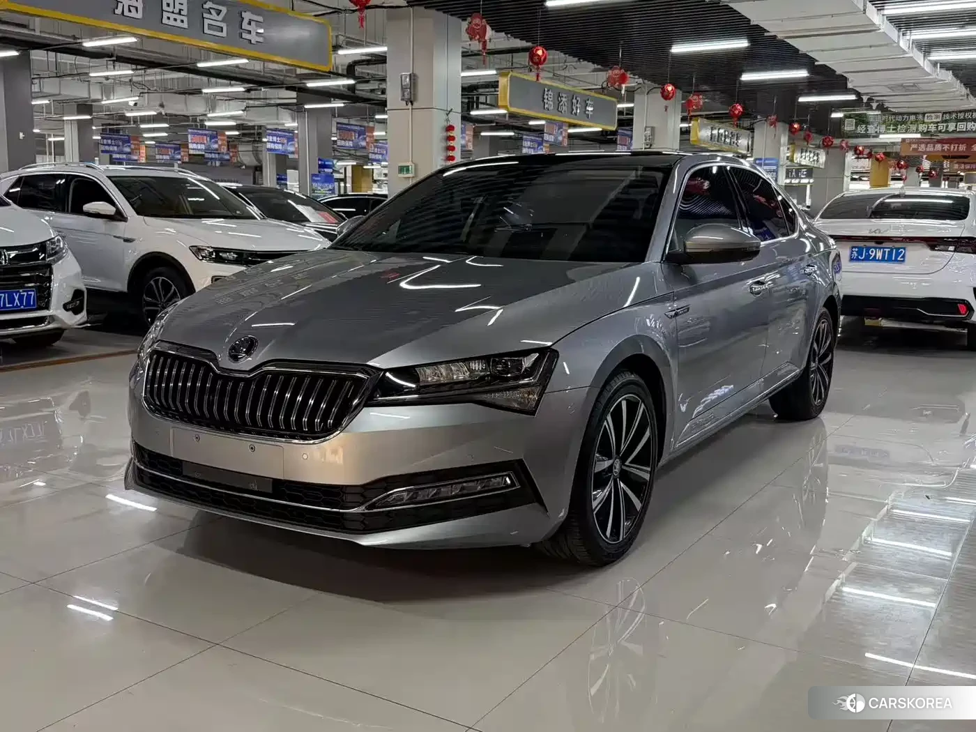 Skoda Superb 2023 Silver/gray из Китая, фото 5