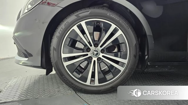 Mercedes-Benz E-Class W213 id 5012817 из Кореи 28
