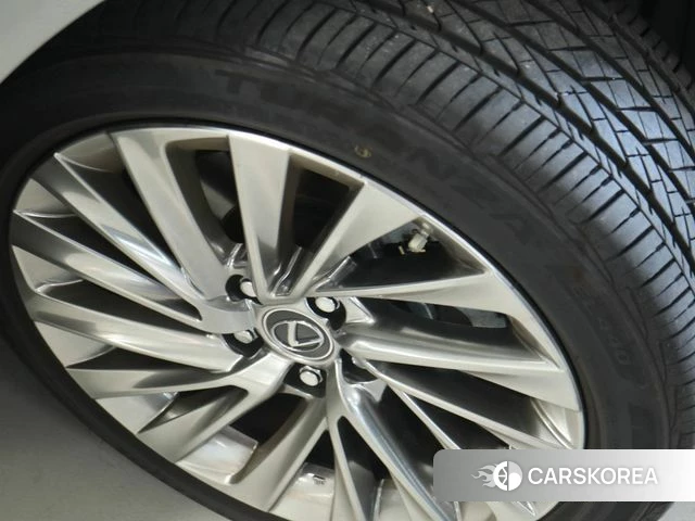 Lexus ES300h 7th generation id 4934604 из Кореи 9