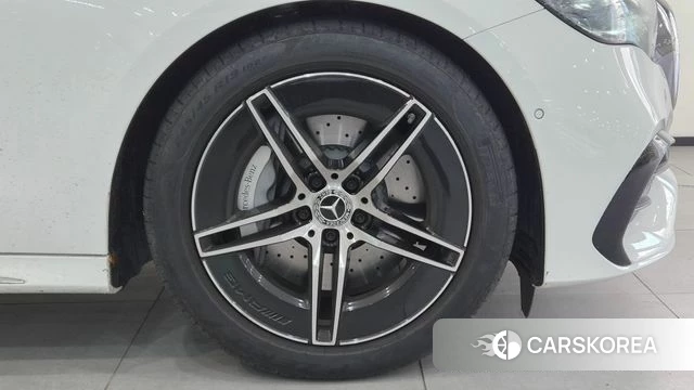Mercedes-Benz E-Class W214 id 4979990 из Кореи 15