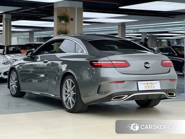 Mercedes-Benz E-Class 2021 Темно-серый из Китая, фото 5