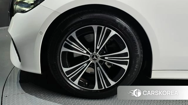 Mercedes-Benz E-Class W214 id 4975129 из Кореи 15