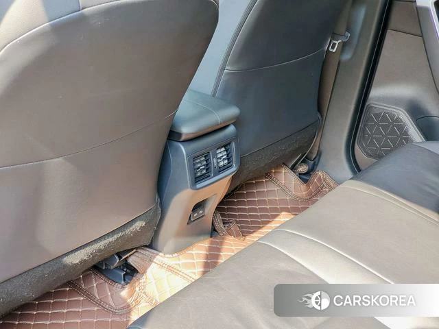 Toyota Wildlander 2023 Черный из Китая, фото 5