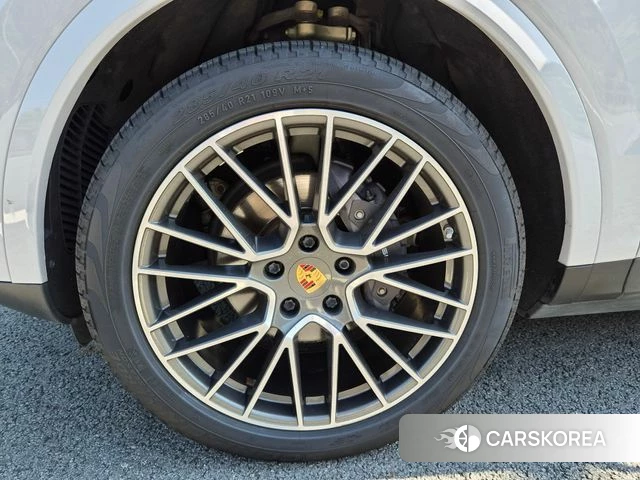Porsche Cayenne (PO536) id 4906901 из Кореи 14
