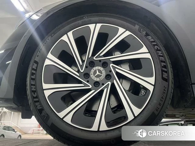 Mercedes-Benz E-Class 2026 Черный из Китая, фото 5