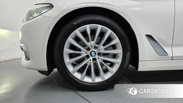 BMW 5 Series (G30) id 4960433 из Кореи 15