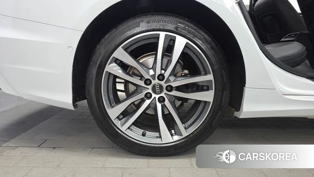 Audi A6 (C8) id 5002885 из Кореи 28