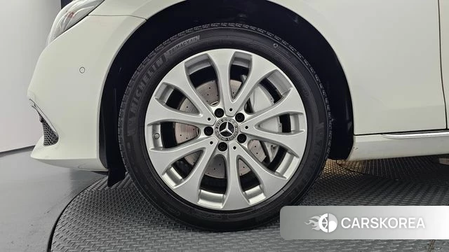 Mercedes-Benz E-Class W213 id 4959747 из Кореи 25
