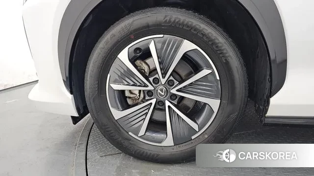 Lexus RZ450e id 3447221 из Кореи 15