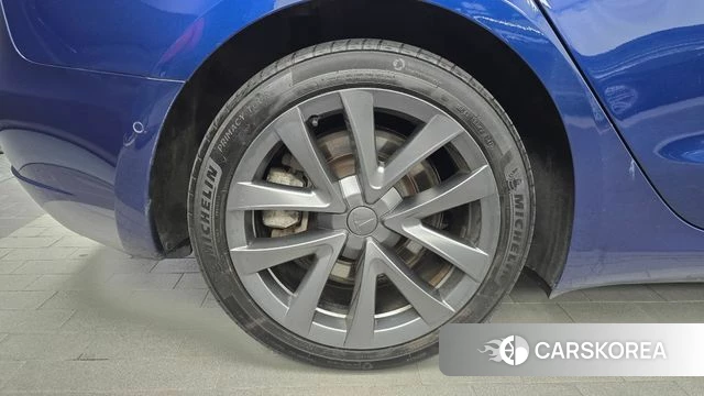Tesla Model 3 id 4697356 из Кореи 15