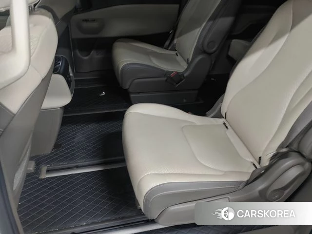 Kia The New Carnival 4th Generation 2025 Белый из Кореи, фото 5