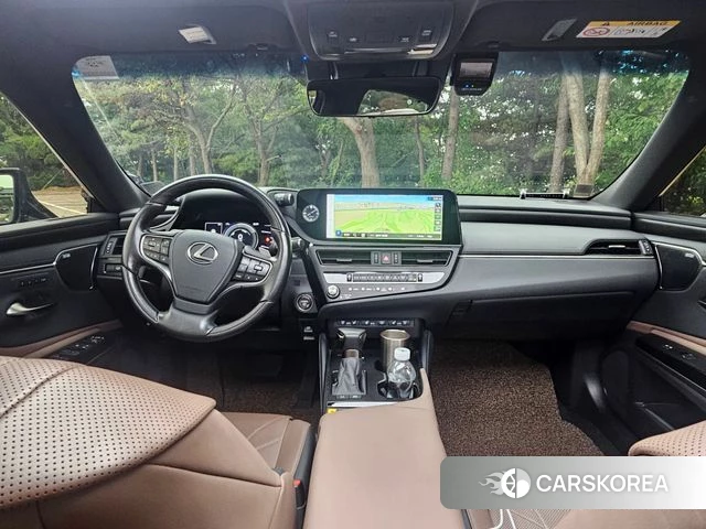 Lexus ES300h 7th generation 2024 Песочный из Кореи, фото 5