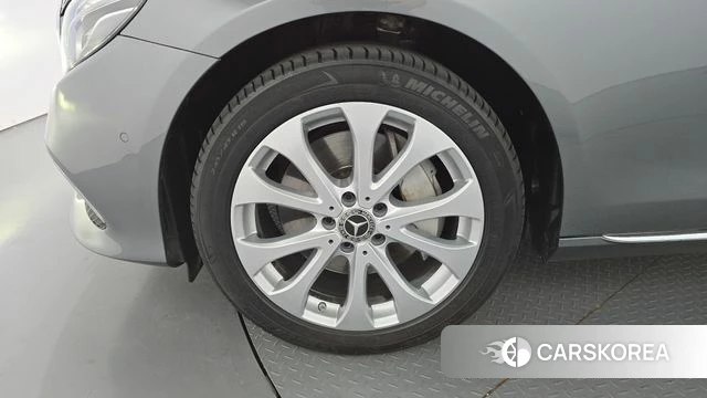 Mercedes-Benz E-Class W213 id 4960445 из Кореи 26