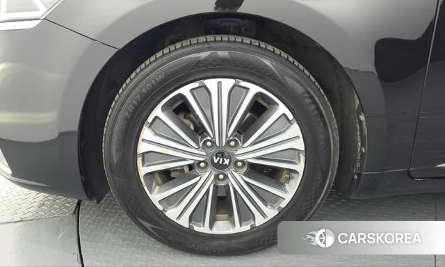 Kia All New K7 Hybrid id 5048572 из Кореи 31