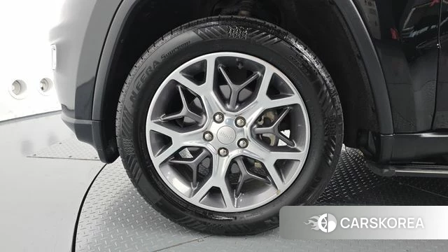 Jeep Grand Cherokee id 4943395 из Кореи 27