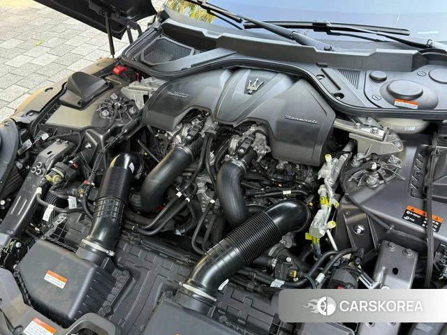 Maserati Granturismo 2nd Generation id 4916405 из Кореи 11