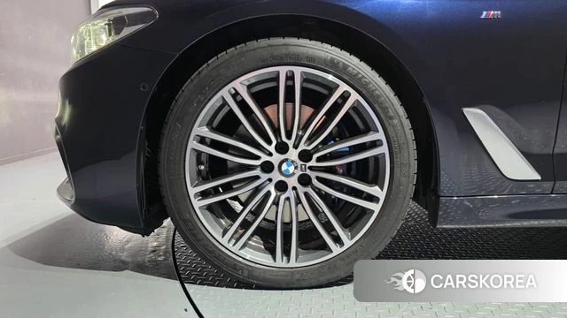BMW 5 Series (G30) id 4937225 из Кореи 15