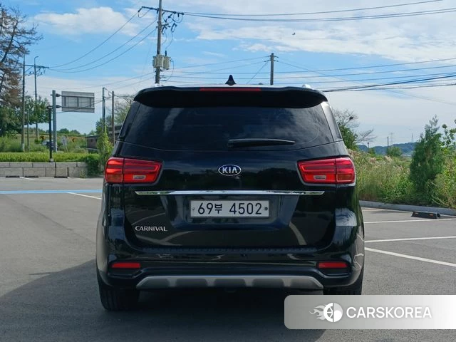 Kia The New Carnival id 4772644 из Кореи 11