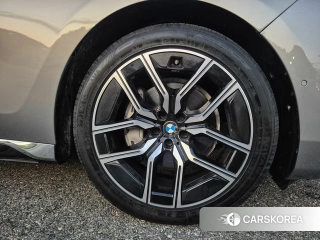 BMW 7 Series (G70) id 4928350 из Кореи 13