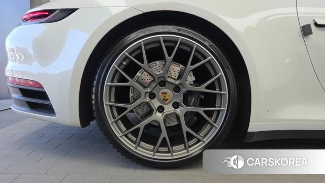 Porsche 911(992) id 4764449 из Кореи 25