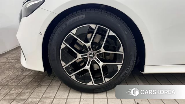Mercedes-Benz E-Class W214 id 4700699 из Кореи 15