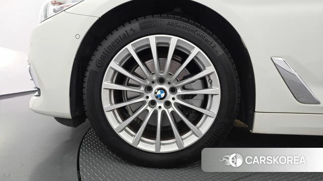 BMW 5 Series (G30) id 4952556 из Кореи 27