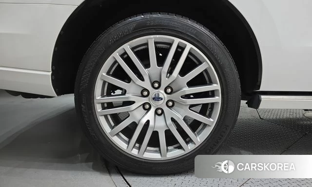Ford Expeditation id 4991445 из Кореи 26