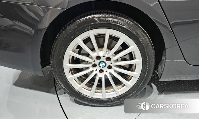 BMW 5 Series (G30) id 5023438 из Кореи 28
