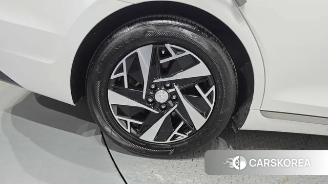 Hyundai The New Grandeur IG Hybrid id 4986650 из Кореи 29