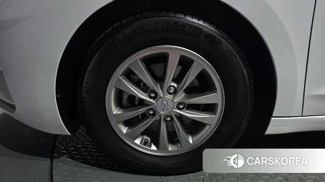 Hyundai The New Avante AD id 4998366 из Кореи 25
