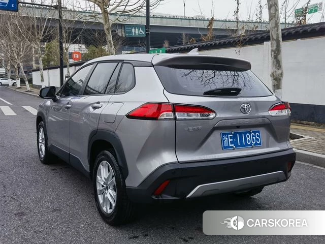 Toyota Corolla 2025 Серебристо-серый из Китая, фото 5