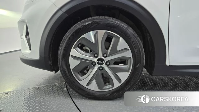 Kia Niro Plus id 5033900 из Кореи 15
