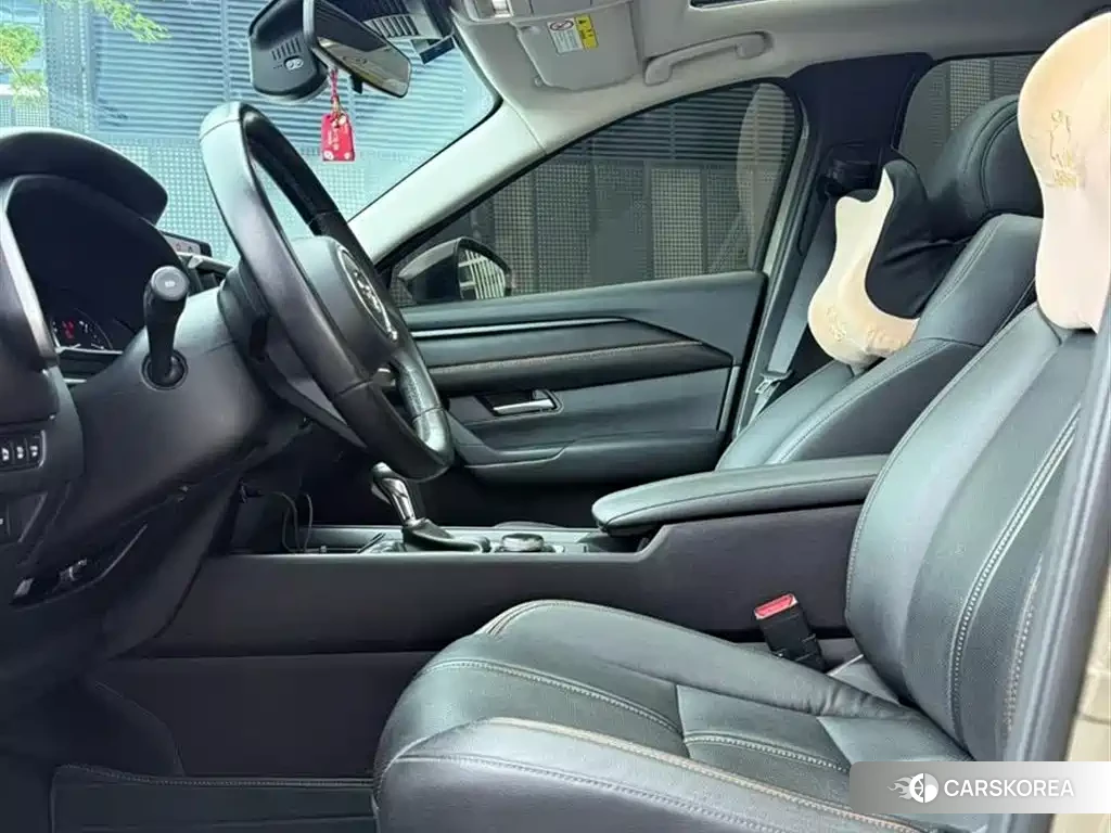 Mazda CX-50 2024 Champagne/brown из Китая, фото 5