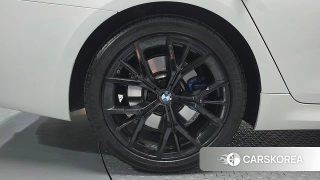 BMW 5 Series (G30) id 4991250 из Кореи 29