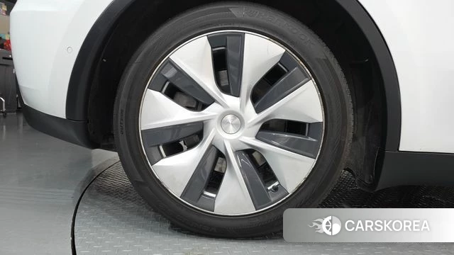 Tesla Model Y id 4745933 из Кореи 15