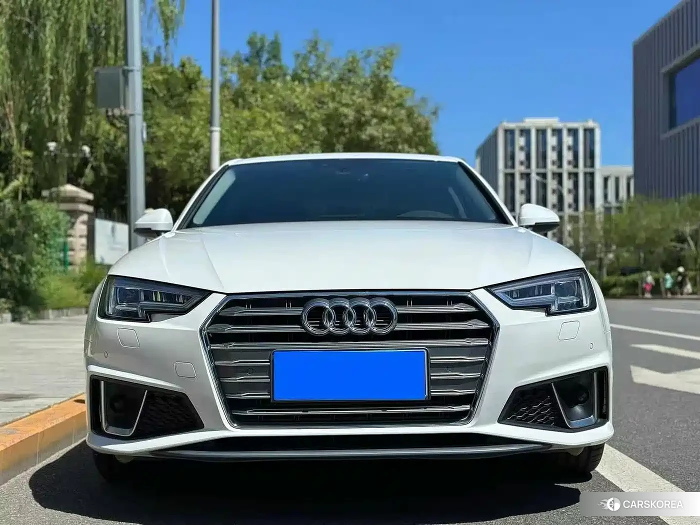 Audi A4L 2018 Белый из Китая, фото 5
