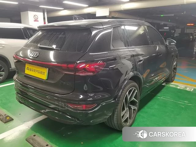 Audi Q6L 2025 Черный из Китая, фото 5