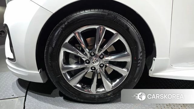Kia The New Carnival id 4967725 из Кореи 28
