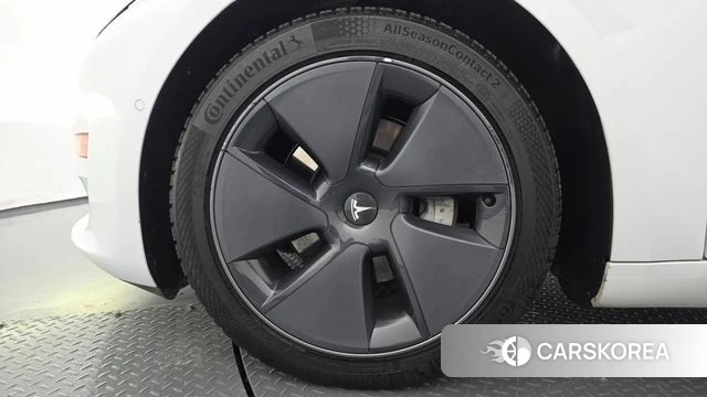 Tesla Model 3 id 5040468 из Кореи 27