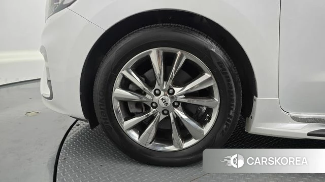 Kia The New Carnival id 4993651 из Кореи 25