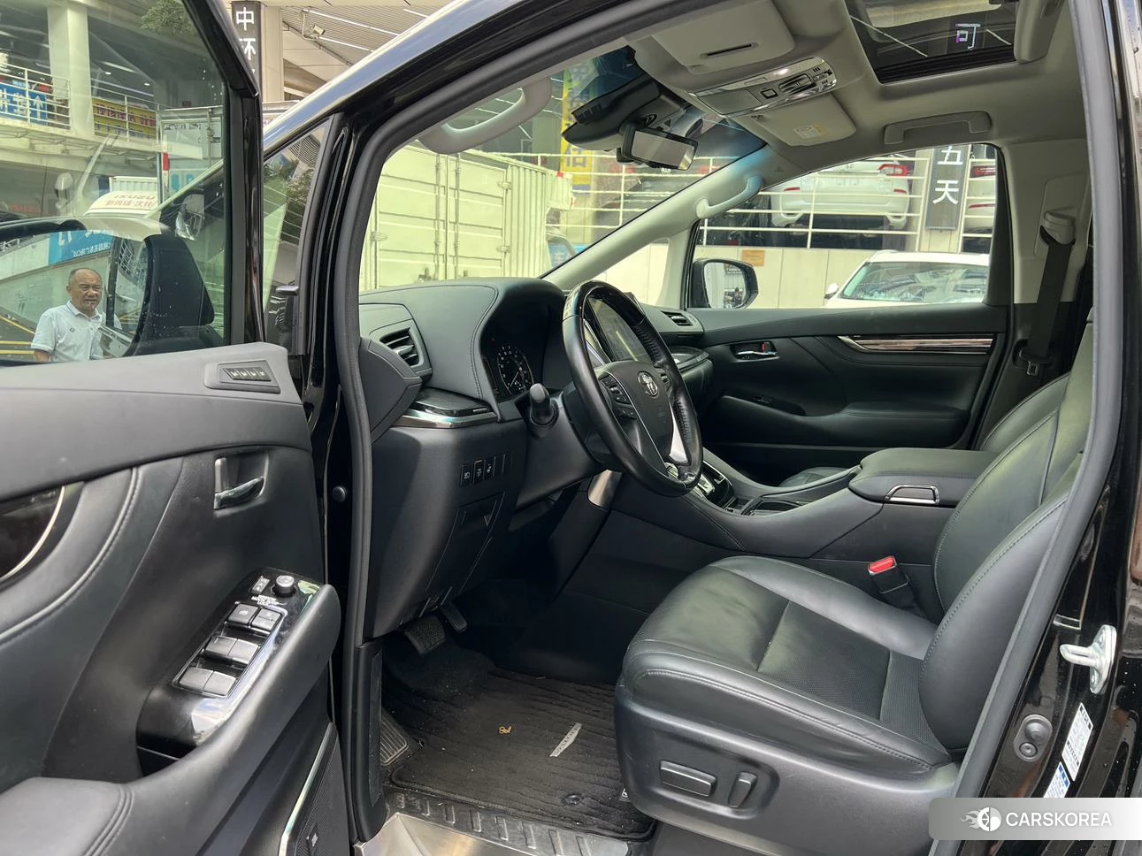 Toyota Vellfire 2021 Черный из Китая, фото 5