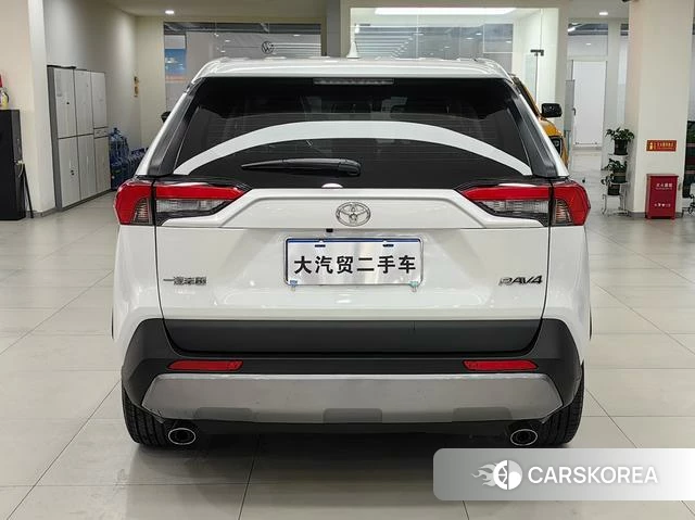 Toyota RAV4 2021 Белый из Китая, фото 6